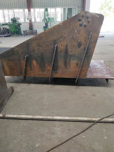 單臺板振動(dòng)放礦機聯(lián)系 單臺板振動(dòng)放礦機聯(lián)系