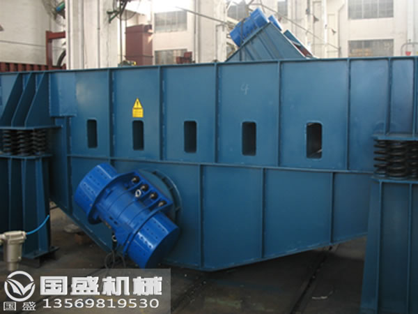 慣性振動(dòng)輸送落砂機設備