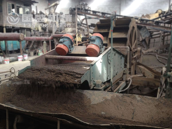 砂金礦脫水振動(dòng)篩