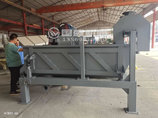 1025砂石振動(dòng)脫水篩 1025砂石振動(dòng)脫水篩