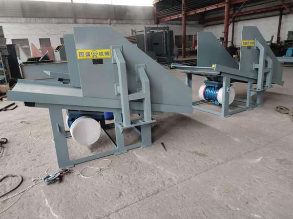 冶金溜井放礦多臺板振動(dòng)放礦機