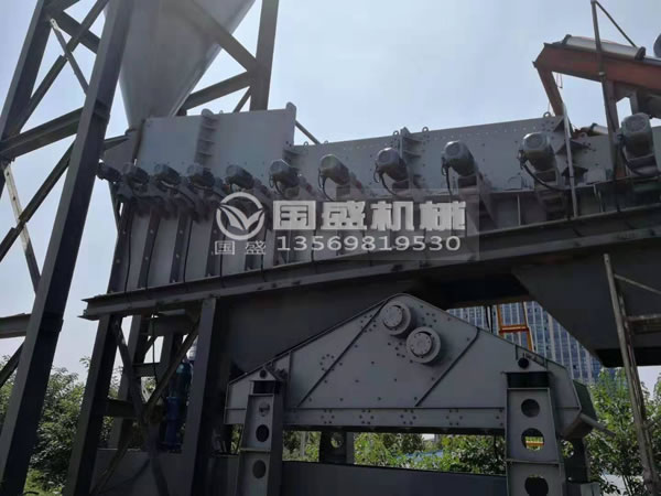 石料場(chǎng)泥石篩離機