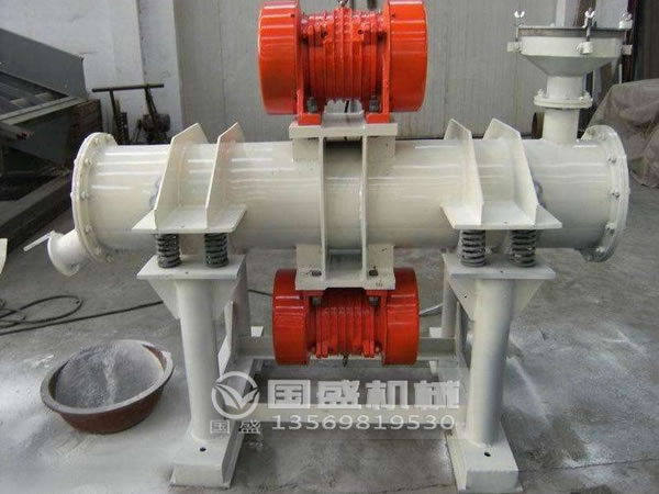 三筒連續振動(dòng)磨機 三筒連續振動(dòng)磨機